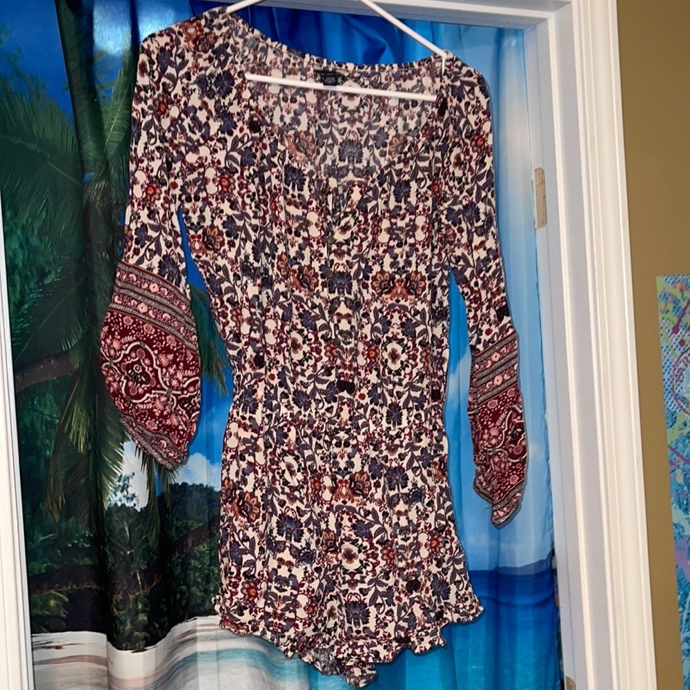 Cute American Eagle shorts romper S